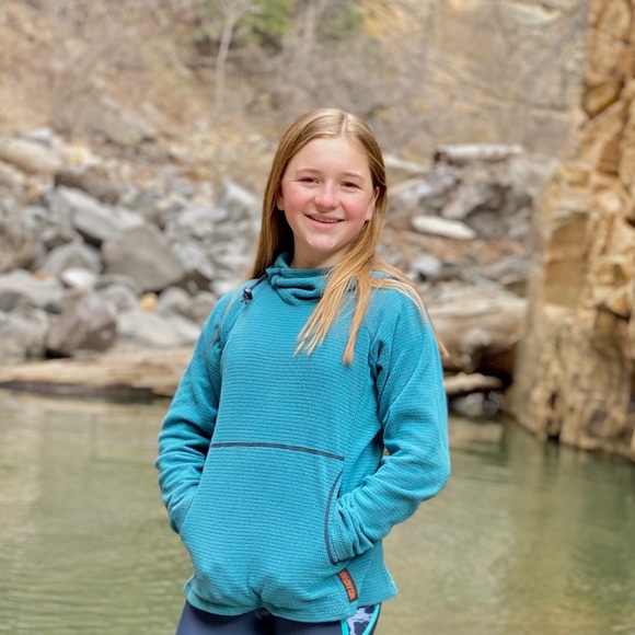 Meet your Posher, Trinity - Picture 1 of 1